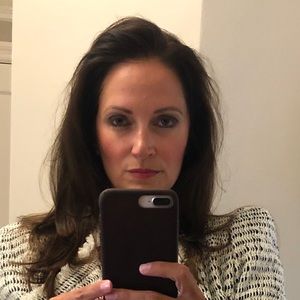 Meet your Posher, Carrie